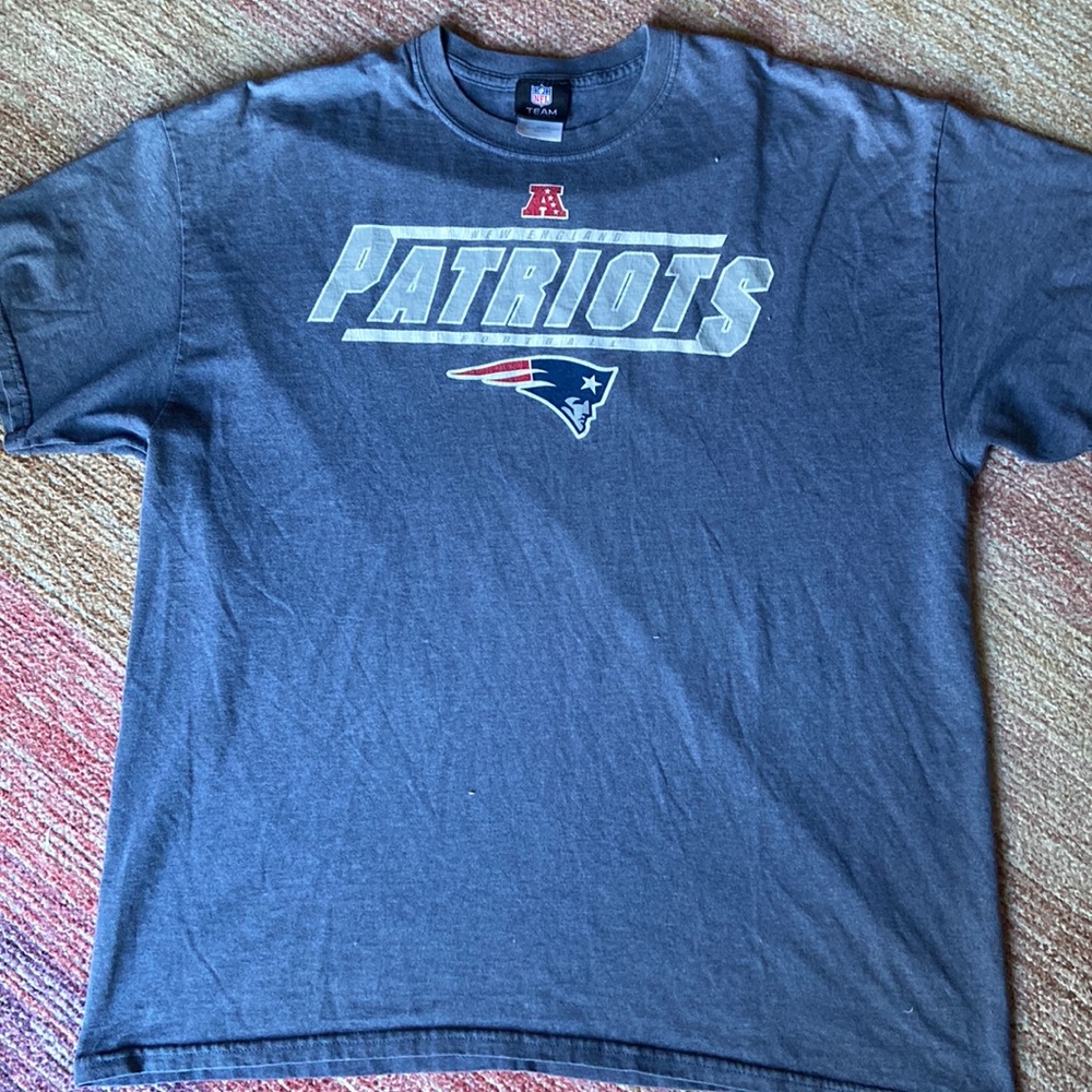 Vintage Patriots Tee